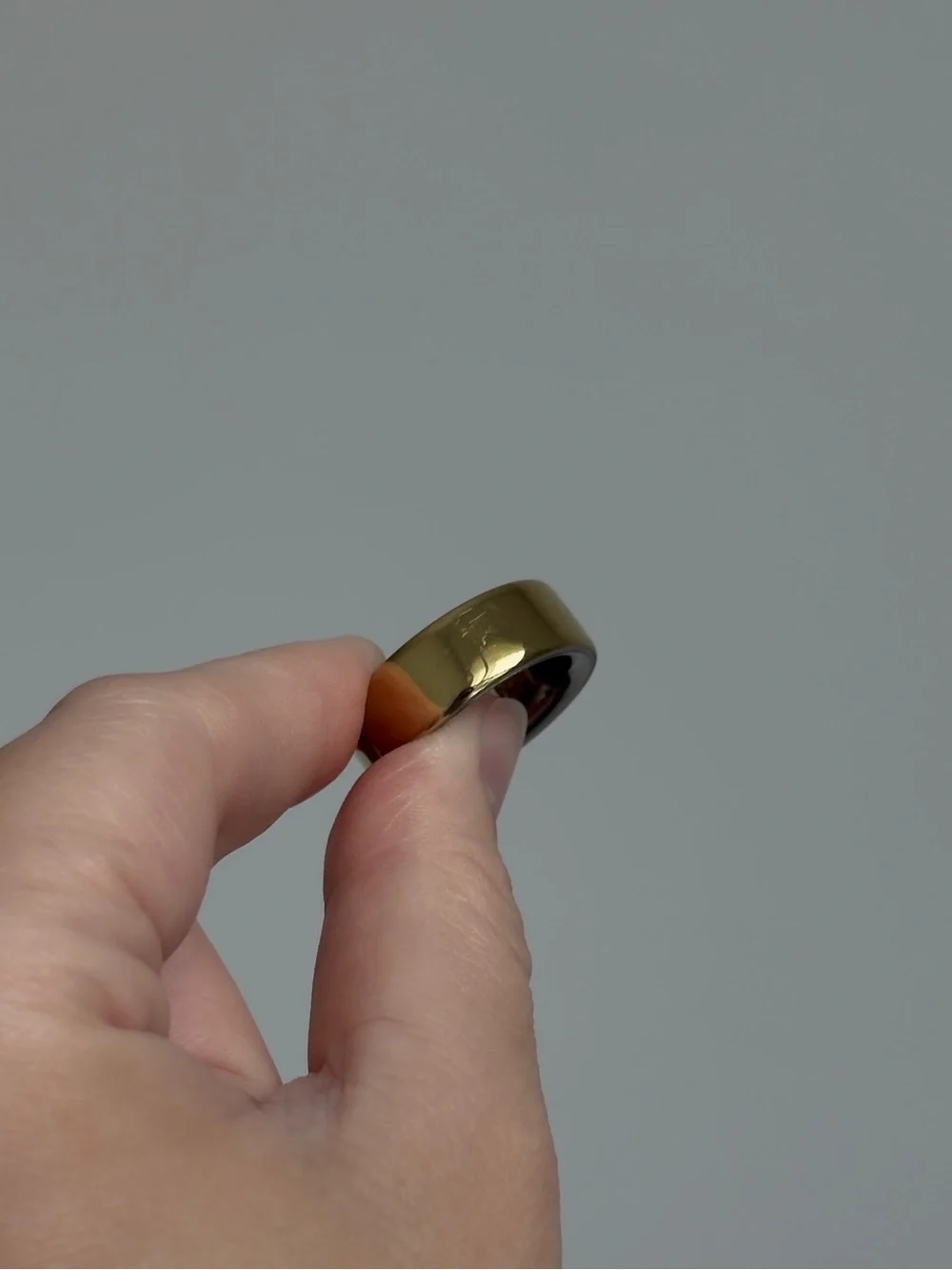Oura Ring 4 Gold - Size 8